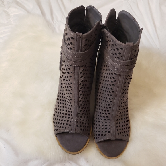 Nwt london rag open toe tassel booties - Picture 7 of 10